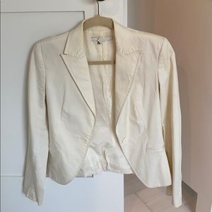 White basic blazer